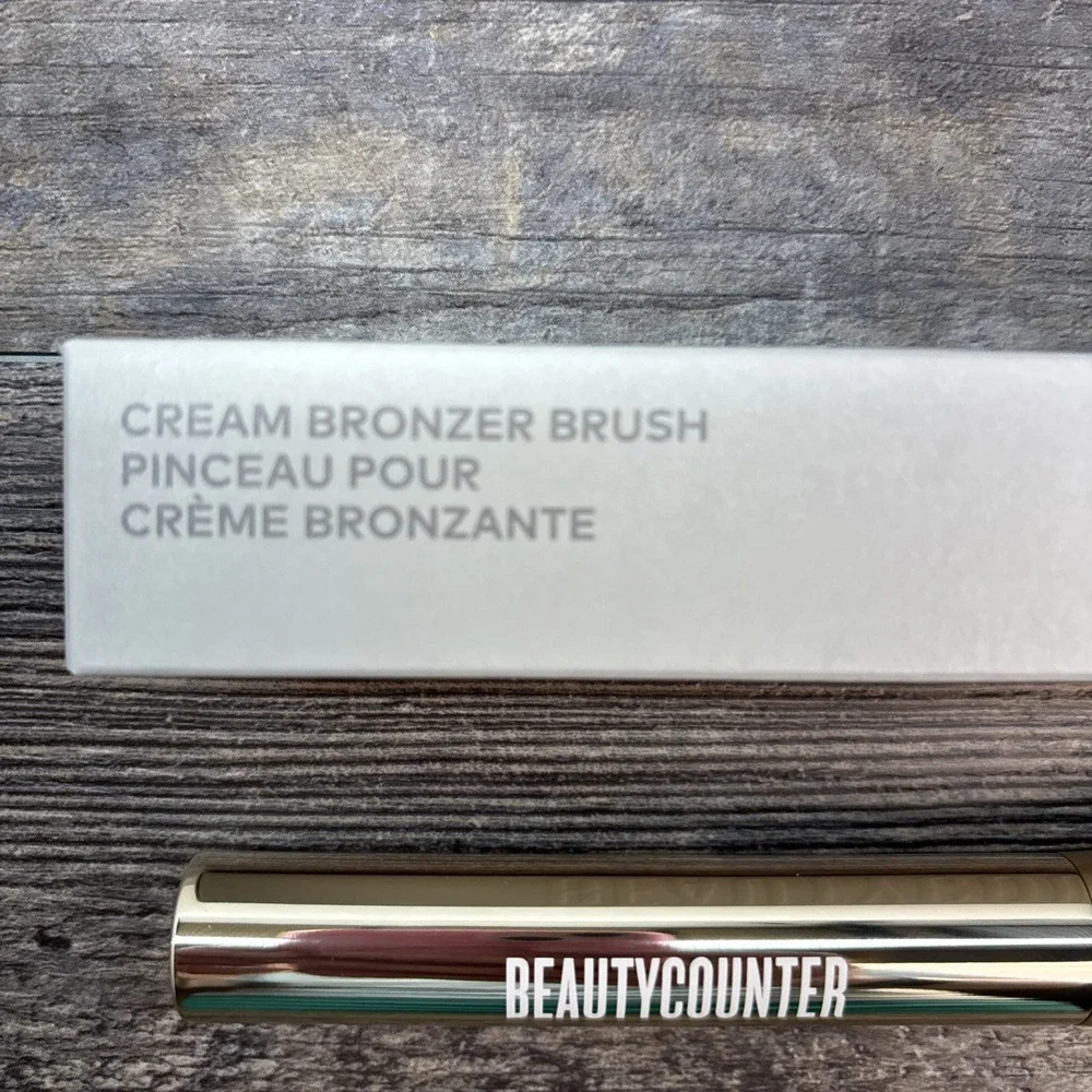 Beautycounter Cream Bronzer Brush NEW